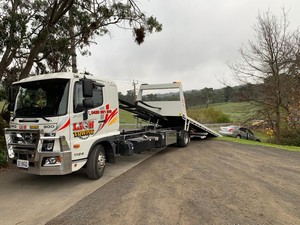 Lion Towing Pic 5 - Towing Dandenong