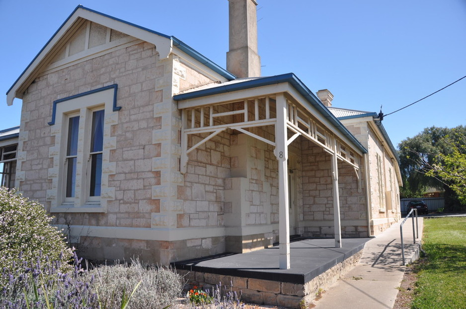 Dr Damian Chung Pic 1 - Park Terrace Dental exterior