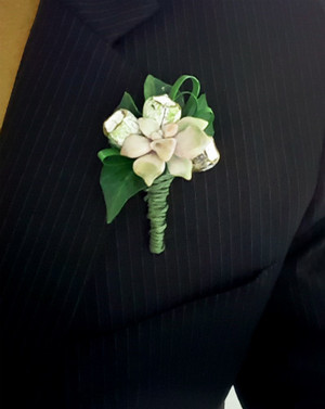 Floral Thinking Pic 4 - Buttonhole