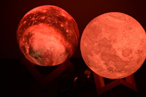 Ultimate Moon Lamps Pic 2