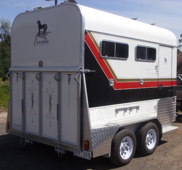 Customline Horse Floats Pic 1 - 2 horse angle