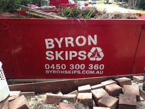 Byron Skips and Rubbish Removal. Pic 5