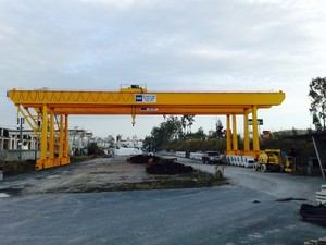 D&A Gantry Cranes Pic 2 - 50t portal crane with 5t aux 36m span and 12m high 2 cranes