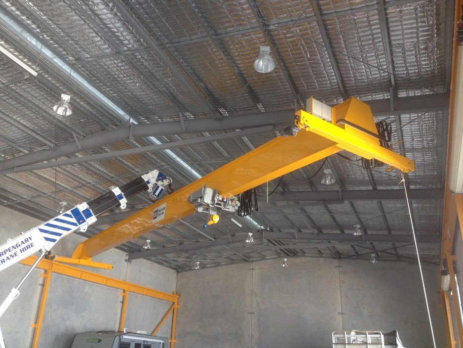 D&A Gantry Cranes Pic 1 - 63t Overhead crane 17m span electric hoist2 speed motors