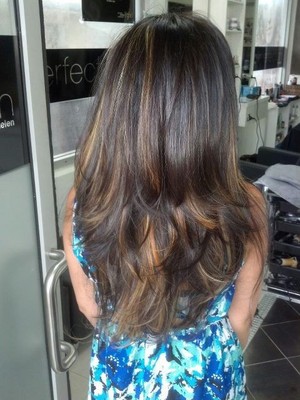 Hairperfection by helen Pic 4 - Blowdry with bounce showing off gorgeous colour splice