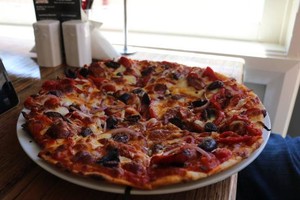 Bullseye's Pizza Cafe Pic 4