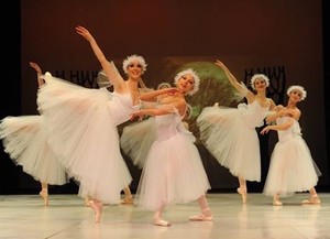 The Michelle Madlener Ballet Studio Pic 4