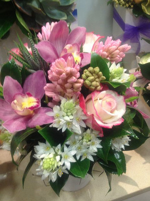 Janina Florist Pic 4 - Mums birthday Also suitable for anniversaries and new births