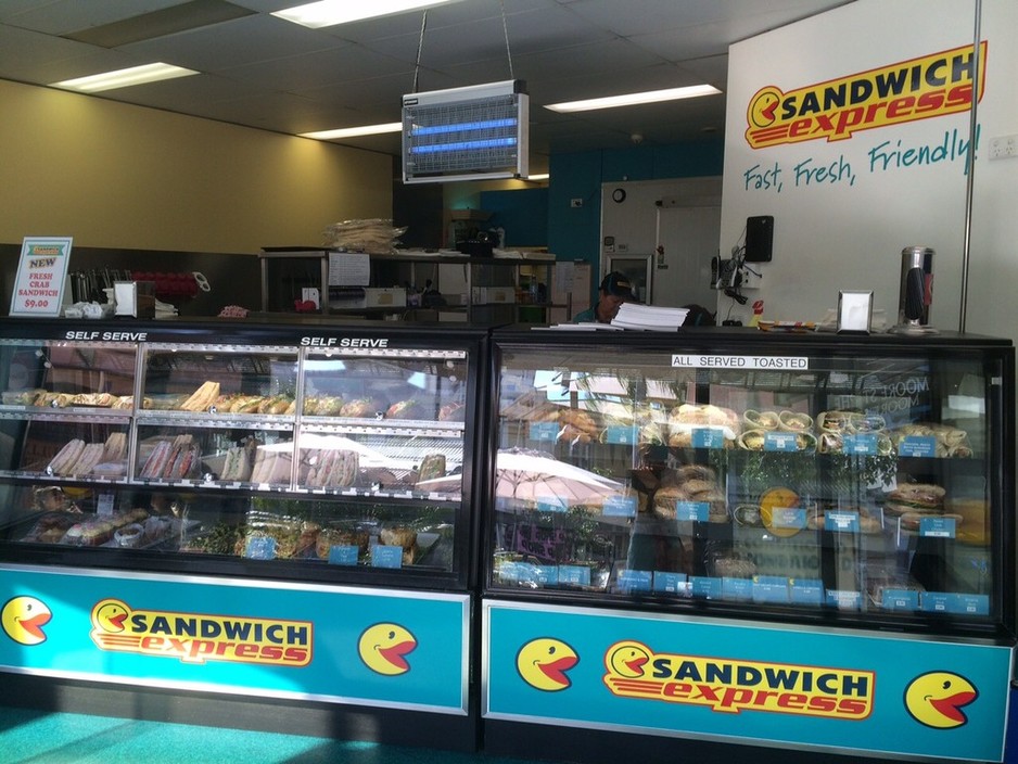 Sandwich Express Pic 1 - Serving area