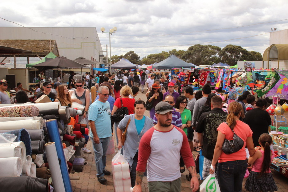 Rubble & Riches Pic 1 - Shoppers at Laverton Market