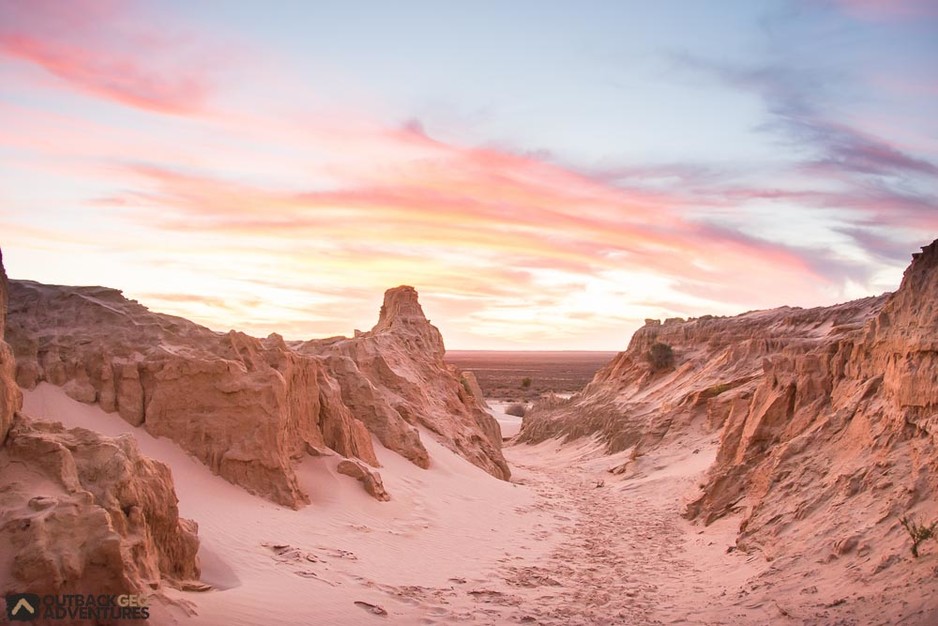 Outback Geo Adventures Pic 1 - Mungo National Park