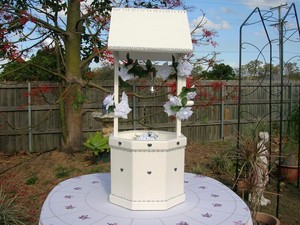 annasweddingwishingwells Pic 5 - 92cm high white roses 60 100 deposit