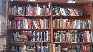 O'Connell's Bookshop Pic 5 - A collection of old and dusty tomes