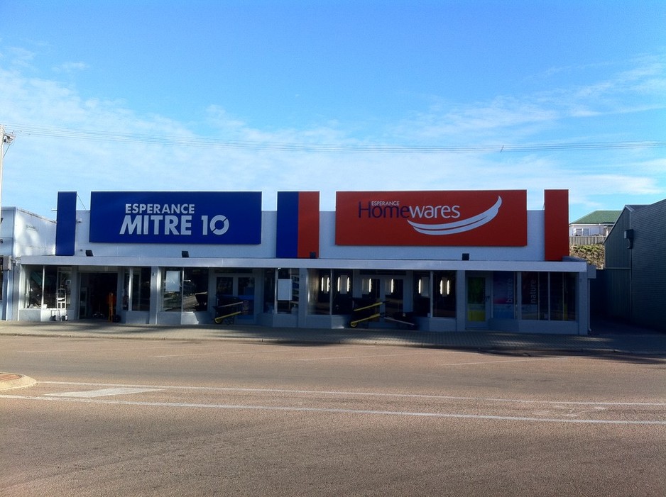 Esperance Mitre10 Pic 1