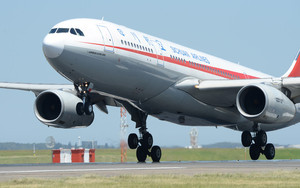 Sichuan Airlines Pic 3 - Wide Body Airbus 330200