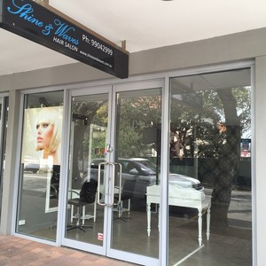 Shine and Waves Hair Salon Pic 5