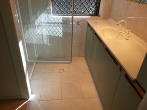 M J Collins Builders Pic 3 - Retilled Bathroom