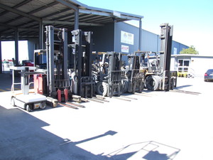 KRB Logistics Resources Pic 4 - Forklifts On Site