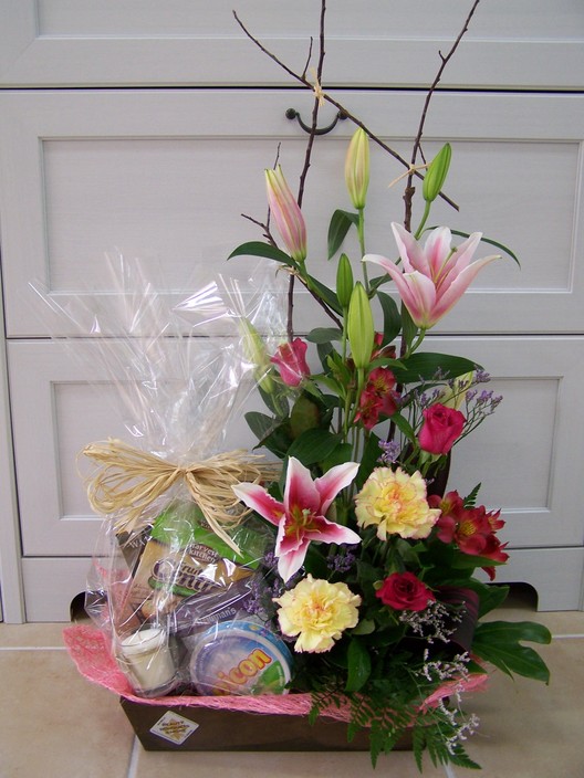 Beauty, Bouquets & More Pic 1 - Flowers Gourmet Hampers