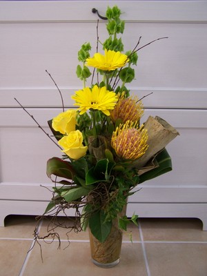 Beauty, Bouquets & More Pic 3 - Modern Arrangements