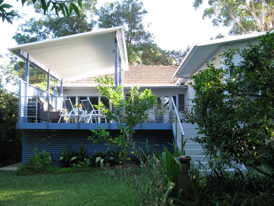 David Tosland Building Pic 1 - an addition with a timber deck and pergola