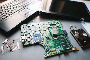 Quantumtech IT Solutions Pic 2 - Laptop repairs