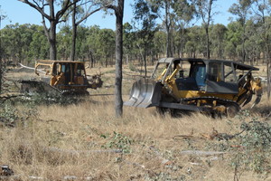 Ewen Hendren Dozer Hire Pty Ltd Pic 3 - Dam construction