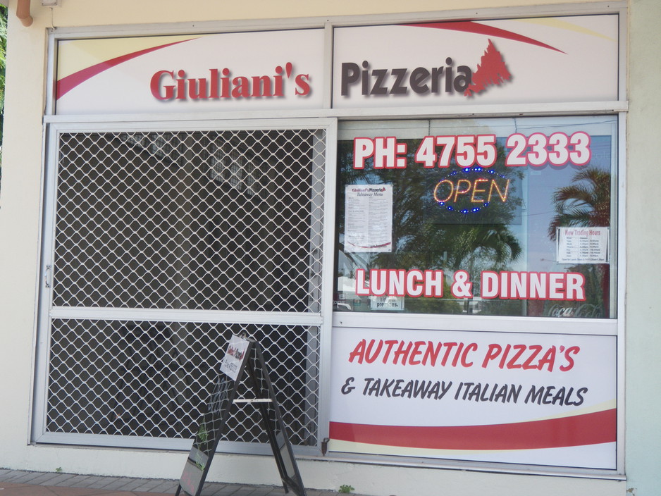 Giuliani's Pizzeria Pic 1