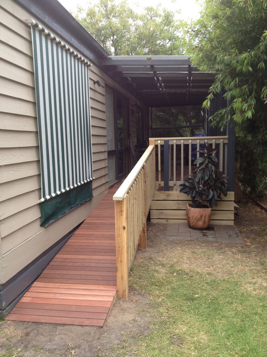 Dromana Tourist Park Pic 1 - We did this ramp and hand rail to help on the access of the client