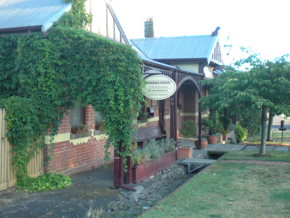 Rendez-Vous at the Old Eaglehawk -Maldon Pic 1