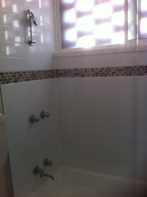 Dan The Tiler Pic 5 - Simple small shower in Flat