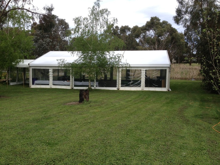 Marquee Hire, Equipment Hire, Party Hire Ballarat/ Bendigo, Victoria ... Pic 1 - 10m structure