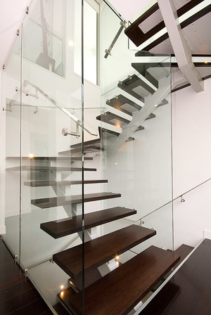 Leading Edge Importers Pic 3 - Frameless Glass Balustrade