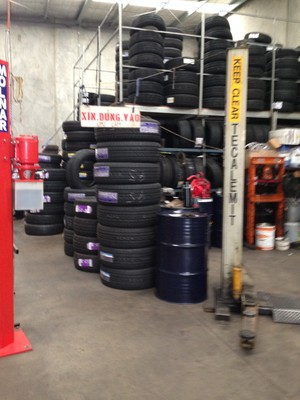 Number 1 Tyres Pic 4