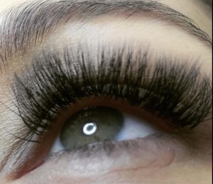 Elle Moda Lashes Pic 5