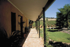 Seppeltsfield Vineyard Cottage Pic 1 - Seppeltsfield Vineyard Cottage Seppeltsfield Barossa South Australia