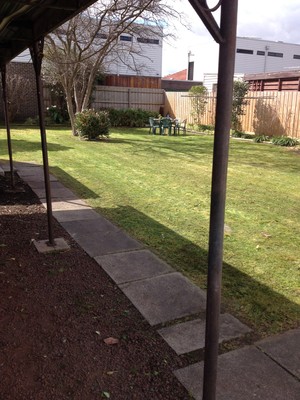 Mckenzie's Garden Maintenance Pic 3