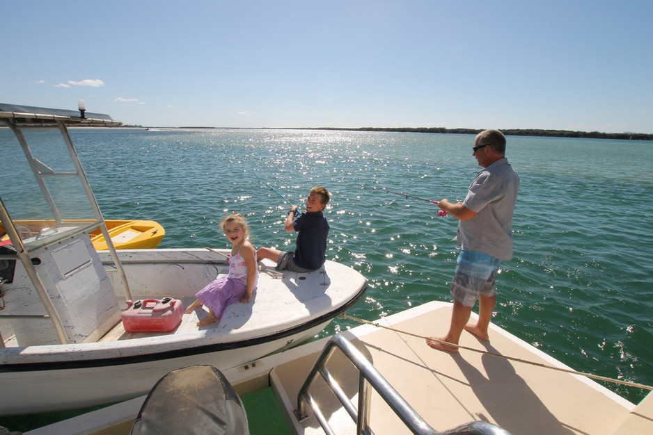 Coomera Houseboat Holidays Pic 1