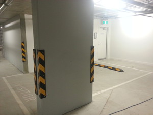 CarparKing Pic 2 - Black Rubber Corner Guards