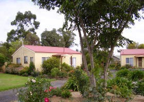 Stanbyrne Cottages & Gardens Pic 1 - Stanbyrne Cottages