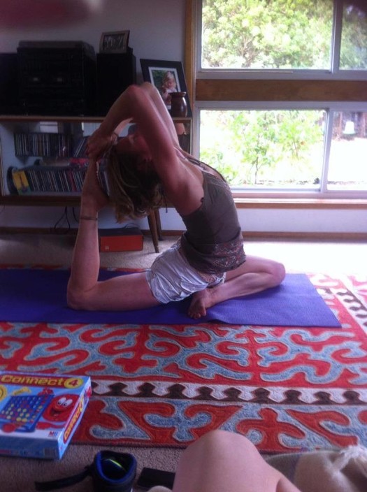 www.barwonheadsyoga.com.au Pic 1 - A week of backbends Whos with me