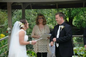 Robyn Davies Celebrant Pic 3 - Image2