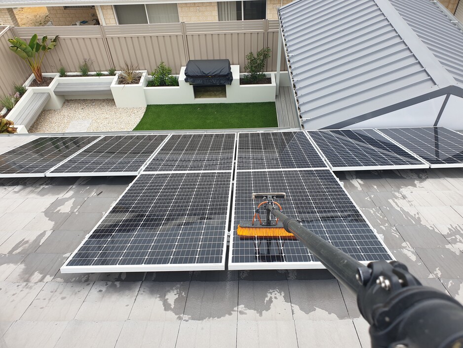 Eco Solar Panel Cleaning Pic 1 - Get your panels clean today