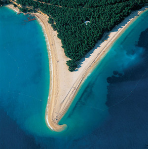 Discover Croatia Holidays Pic 4 - Golden Horn Beach Zlatni Rat Brac Croatia