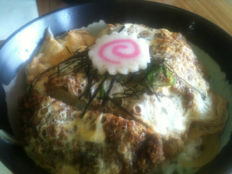 Jyu Jyu Japanese Take Away Pic 1 - Katsudon I places the naruto on top