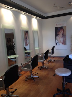 Norman J Salon Pic 3 - Welcome to Norman J