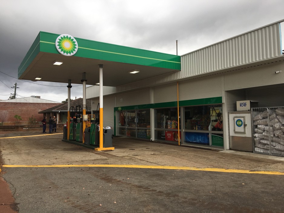 Dwellingup BP Pic 1 - Opening hours 6am6pm 7 days a week