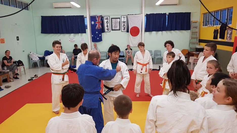 Dojo Mats Pic 1 - Darwin Judo Club visit and mat deployment