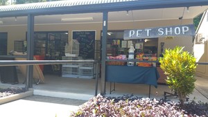 Macleay Pets & Pools Pic 2 - Our shopfront