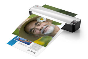 DigiFrame Australia Pic 2 - DigiFrame A4 EzyScan Rechargeable Scanner